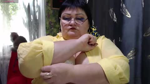 Snapshot of goddess57 chatting on October 16, 2025, 7:31 am Goddess online show from October 16, 2025, 7:31 am