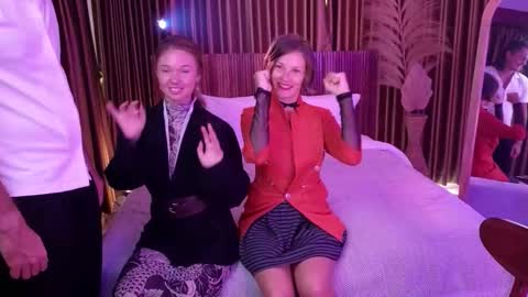   330 UTC2 girls   online show from January 11, 2026, 4:28 am