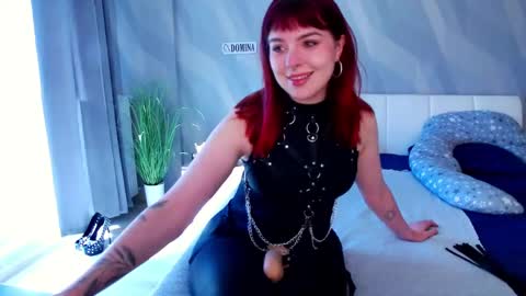 Snapshot of goddess_of_your_mind chatting on May 14, 2026, 2:24 pm goddess_of_your_mind online show from May 14, 2026, 2:24 pm