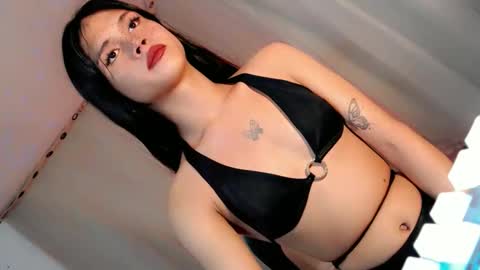 Snapshot of goddess_riana chatting on October 8, 2025, 4:21 am YOUR GODDESS RIAN online show from October 8, 2025, 4:21 am