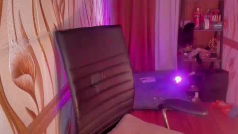 Barbie Brown online show from October 18, 2025, 6:37 am