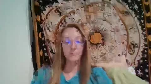 Snapshot of goddesschloexo chatting on October 1, 2025, 3:01 am GoddessChloexo online show from October 1, 2025, 3:01 am