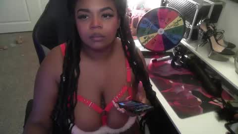Snapshot of goddesscocoaa chatting on December 26, 2024, 11:43 am Goddess Cocoa online show from December 26, 2024, 11:43 am