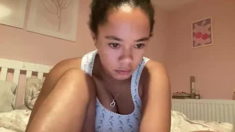 Snapshot of goddesselxo chatting on June 7, 2026, 8:23 pm Goddess L online show from June 7, 2026, 8:23 pm