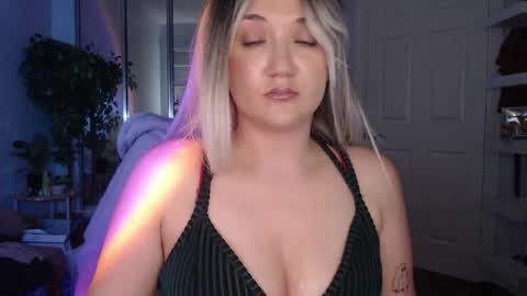 Goddess Emmy online show from April 21, 2026, 5:25 am