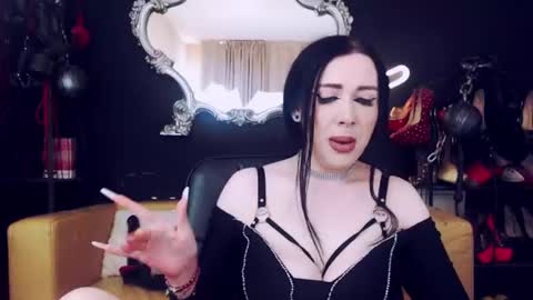 Snapshot of goddessgeorgia chatting on June 30, 2026, 2:18 pm Goddess Georgia online show from June 30, 2026, 2:18 pm