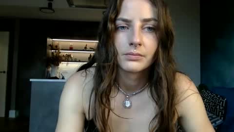 Snapshot of goddessmiamuse chatting on October 7, 2025, 1:41 pm goddessmiamuse online show from October 7, 2025, 1:41 pm