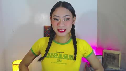 Kyla and Nian online show from November 23, 2025, 6:41 pm