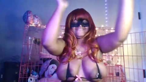 Snapshot of goddessqtz chatting on July 19, 2026, 2:04 am goddessqtz online show from July 19, 2026, 2:04 am