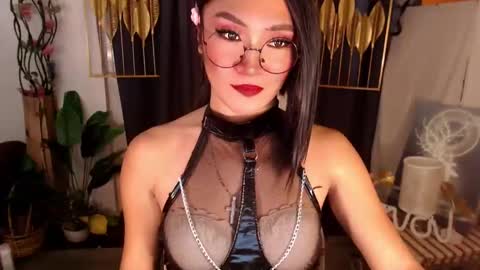 quinnie online show from January 30, 2025, 3:33 am