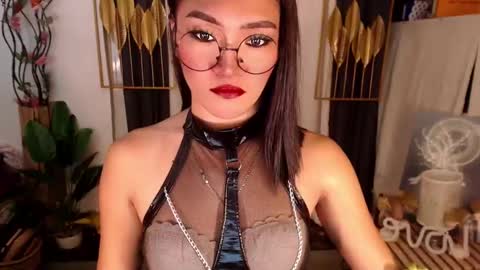 quinnie online show from February 4, 2025, 1:13 am