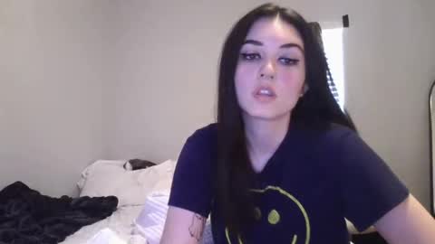 Goddess Raven online show from December 4, 2024, 5:33 pm