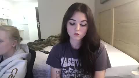 Goddess Raven online show from September 14, 2025, 4:44 am