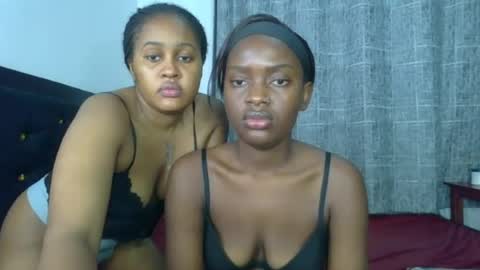 godess_lunah online show from June 26, 2026, 6:34 pm
