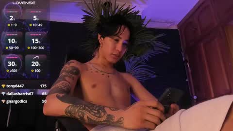 HUAN online show from February 28, 2025, 9:33 pm