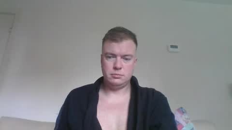 jme online show from October 25, 2025, 9:39 am