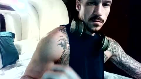 Snapshot of goinwild8900 chatting on December 11, 2024, 9:41 am goinwild8900 online show from December 11, 2024, 9:41 am