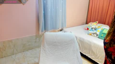 Mary online show from September 25, 2025, 6:44 pm