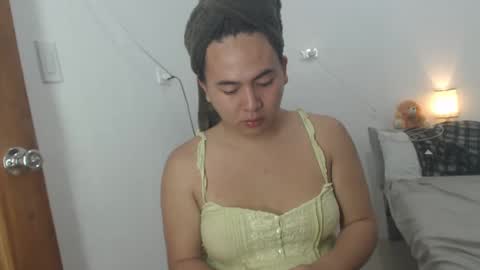 Snapshot of goldbella_ chatting on January 10, 2025, 11:00 am bella online show from January 10, 2025, 11:00 am