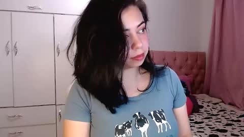 Snapshot of golden_gingerkitty chatting on September 17, 2025, 1:18 am golden_gingerkitty online show from September 17, 2025, 1:18 am