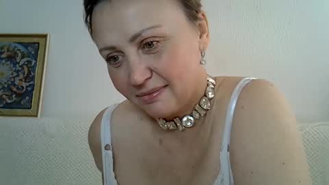 Snapshot of golden_kessie chatting on April 20, 2026, 7:44 am golden_kessie online show from April 20, 2026, 7:44 am