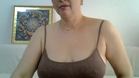golden_kessie online show from July 22, 2026, 6:16 am