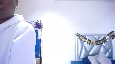 goldenn_ass1 online show from October 17, 2025, 2:59 am