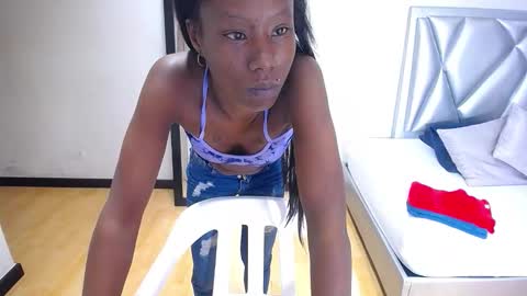 goldenn_ass1 online show from November 11, 2025, 3:28 am