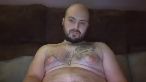 Snapshot of goldenspainboy chatting on December 7, 2024, 9:44 pm goldenspainboy online show from December 7, 2024, 9:44 pm