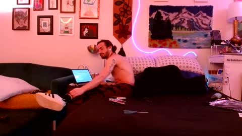 GOLDXSTAR online show from January 2, 2025, 11:06 pm