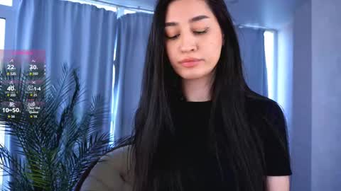 Snapshot of goldygrillz chatting on October 8, 2025, 4:43 am angel online show from October 8, 2025, 4:43 am