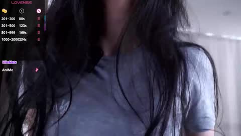 Snapshot of goldygrillz chatting on October 17, 2025, 9:34 am angel online show from October 17, 2025, 9:34 am