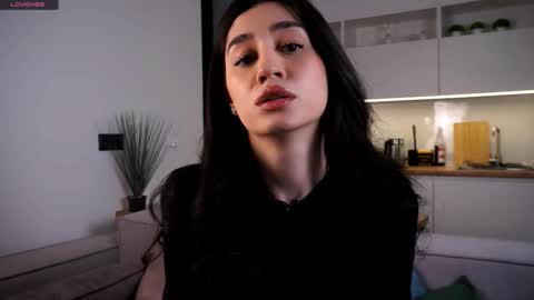 Snapshot of goldygrillz chatting on November 18, 2025, 3:56 am angel online show from November 18, 2025, 3:56 am