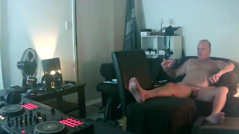 goldyguy011 online show from April 12, 2026, 7:41 pm