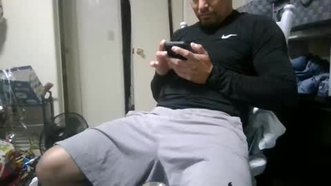 Snapshot of gomezdiazbobby chatting on February 12, 2026, 5:02 am gomezdiazbobby online show from February 12, 2026, 5:02 am