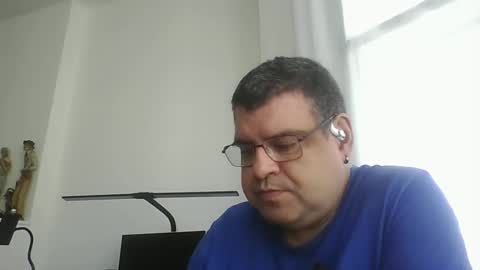 gomezgonz5 online show from September 25, 2025, 11:36 am