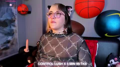 gomory_kitty online show from May 20, 2026, 5:19 pm