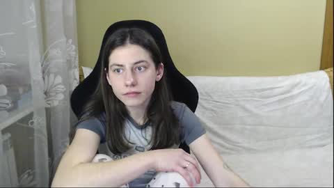 Elizabeth Effie online show from February 15, 2026, 5:42 pm