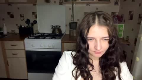 good_girl_24 online show from June 16, 2026, 10:12 pm