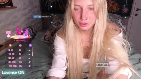 goodgirl0024 online show from March 28, 2026, 9:36 pm