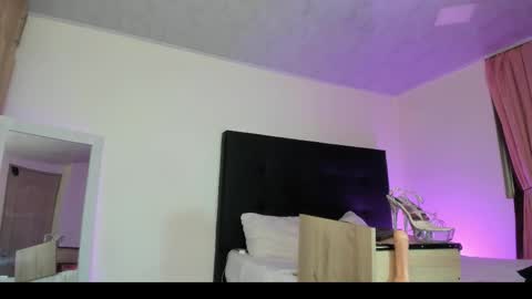 Snapshot of goodgirlforyou_ chatting on November 9, 2025, 11:47 pm natt online show from November 9, 2025, 11:47 pm