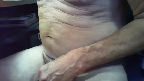 Snapshot of goodguy01960 chatting on October 24, 2025, 6:15 pm goodguy01960 online show from October 24, 2025, 6:15 pm