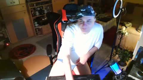 google5001 online show from December 20, 2025, 3:24 am