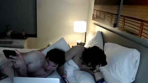 Ash online show from December 4, 2025, 7:06 am