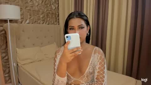 RIANA online show from March 6, 2025, 6:59 pm