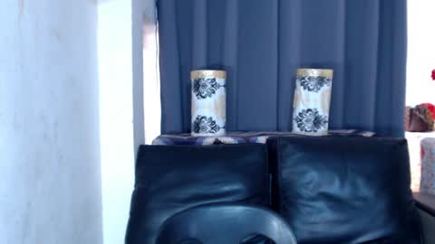 gorgeous_nicole online show from February 5, 2025, 1:04 am