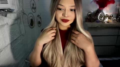 Amanda rose online show from March 10, 2025, 7:10 am