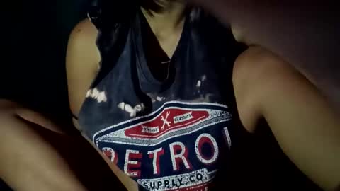 Snapshot of gorgeouspinay_babe chatting on October 25, 2025, 10:37 pm GorgeousPinay babe online show from October 25, 2025, 10:37 pm