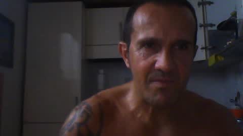 gorillonexxx online show from August 4, 2026, 9:01 am