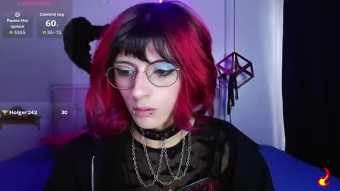 goth_minerva online show from October 7, 2025, 2:25 pm